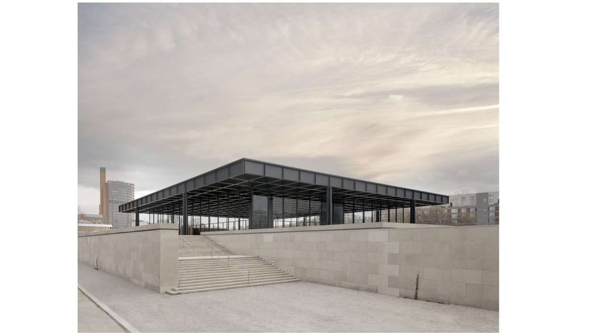 Die Sanierung der Neuen Nationalgalerie erhielt mehrere Auszeichnungen: Das Projekt wurde für die Shortlist des DAM-Preises für Architektur in Deutschland 2023 aus 100 Nominierungen ausgewählt. Für den Mies van der Rohe Award 2023, der herausragende Baukunst der Europäischen Union würdigt, erhielt das Projekt eine Nominierung, und es erhielt den 1. Preis des BDA-Preises Berlin.