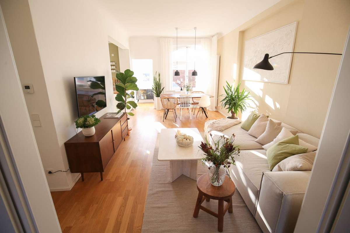 Highlight der Wohnung ist der große Raum, der Küche, Wohnzimmer und Schlafzimmer verbindet.