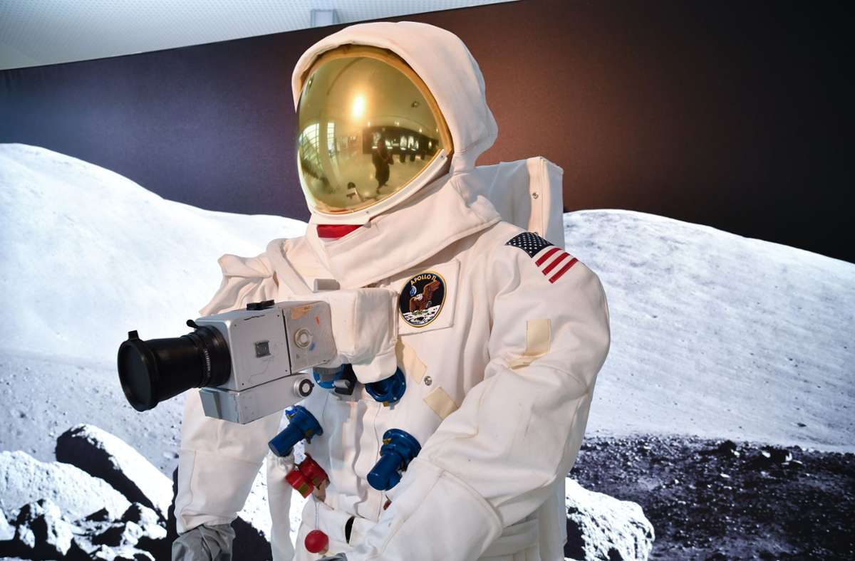 Zeiss-Technik funktioniert auch auf dem Mond. Im Firmenmuseum in Oberkochen kann man mehr erfahren – auch über die legendäre Hasselblad-Kameras der Apollo-11-Mission.