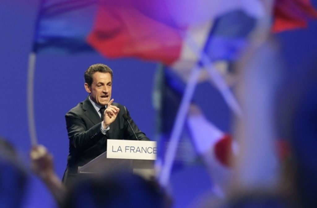 Im Mai 2007 schließlich war Sarkozys große Stunde gekommen: Er gewann die französische Präsidentschaftswahl gegen die sozialistische Kandidatin Ségolène Royal.