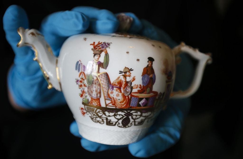 Beliebte Bemalungen des frühen europäischen Porzellans waren Chinoiserien – China war immerhin das große Vorbild in Sachen Porzellan.