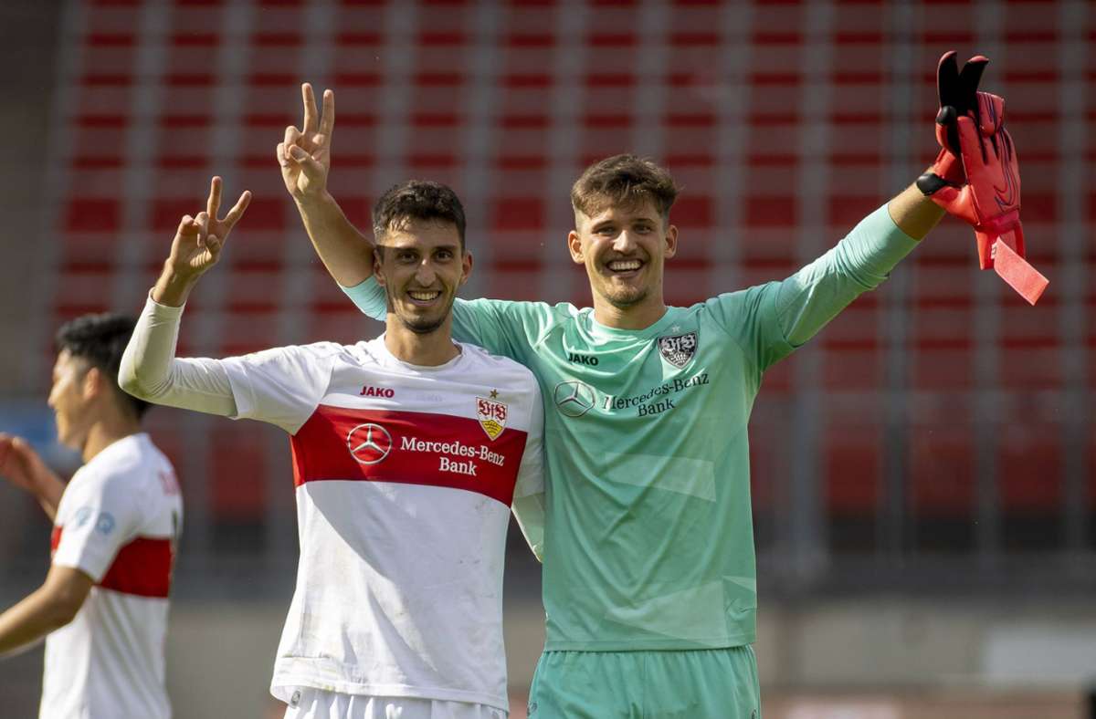 Gregor Kobel ist der vorerst jüngste Import aus dem Land der Eidgenossen beim VfB. Seit Sommer 2019 war er von der TSG Hoffenheim ausgeliehen, nun steht er kurz vor einer Unterschrift unter ein langfristiges Arbeitspapier bei den Weiß-Roten.