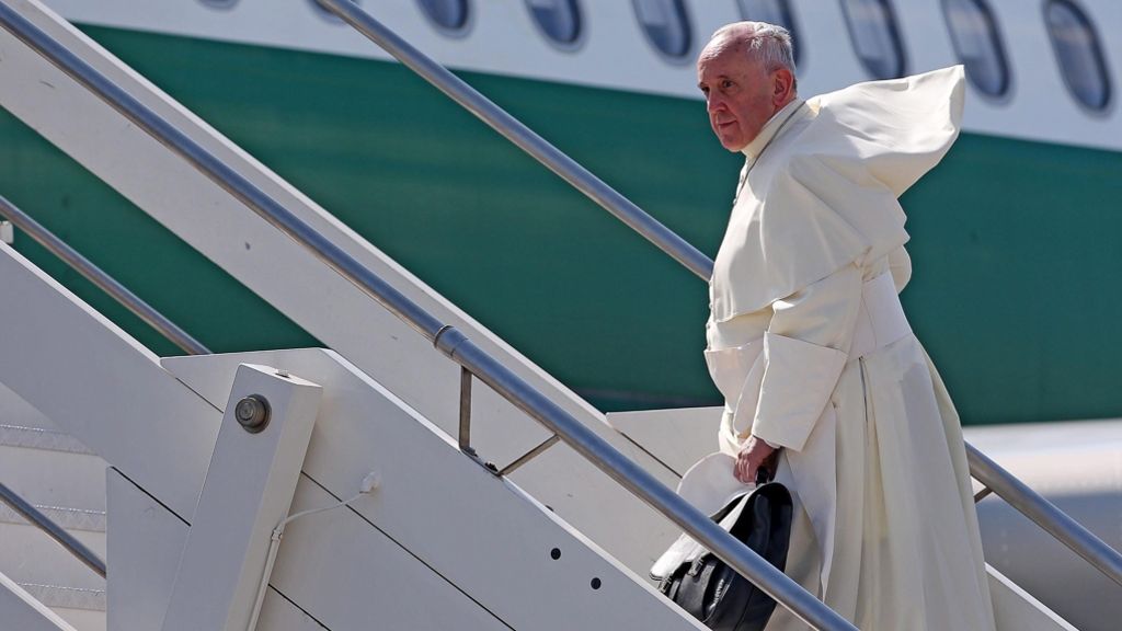 Papst Franziskus: Kirche sollte sich bei Homosexuellen entschuldigen