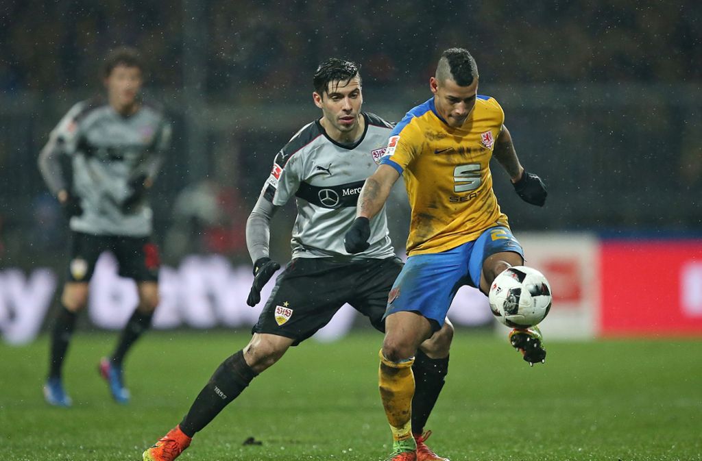 23. Spieltag: Nach fünf Siegen in Serie stoppt Eintracht Braunschweig mit einem 1:1 den Schwung der Schwaben. Mit vier Punkten Vorsprung auf Rang zwei bleibt der VfB dennoch souveräner Tabellenführer.