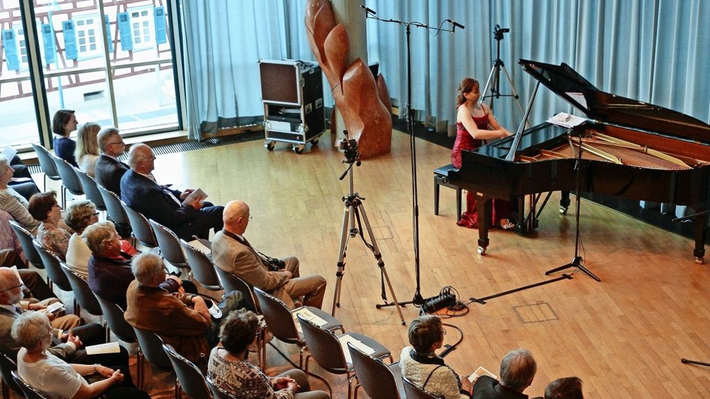 Geburtstagskonzert in Ditzingen: Ein Klavierkonzert zu Ehren von Hubertus Schwinge