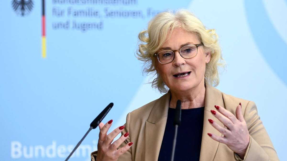 Bundesjustizministerin: Christine  Lambrecht hält 2G-Regel für verfassungswidrig