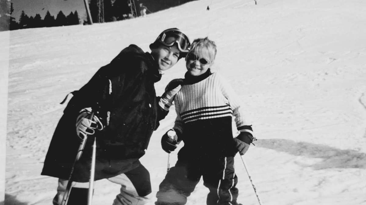 ...oder beim Skifahren. Nikos und Ivanas Mama ermöglichte ihren Kids so viel wie möglich.