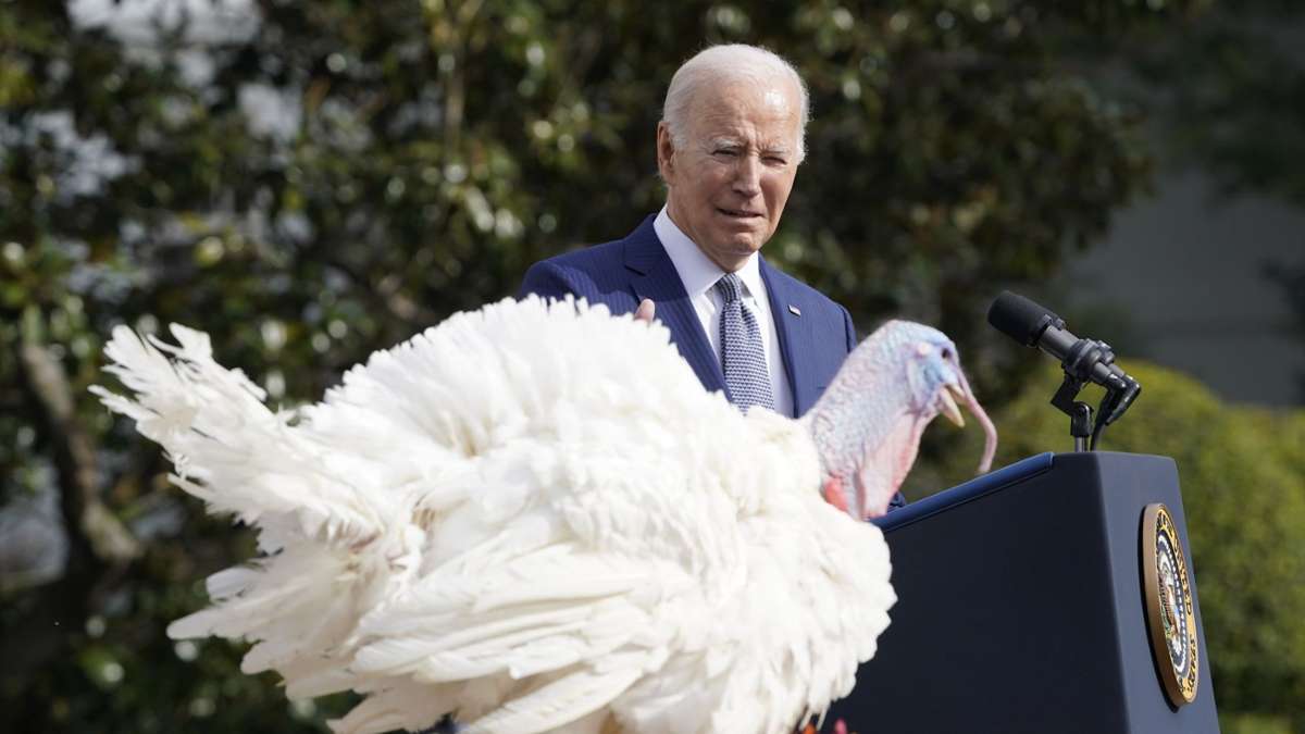 Thanksgiving-Rede: Versprecher von Biden sorgt in den USA für Schmunzeln