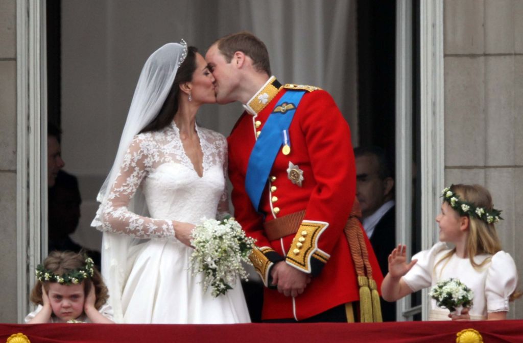 ... die Briten William und Kate (zwei Küsse mit zusammen 1,8 Sekunden), ...