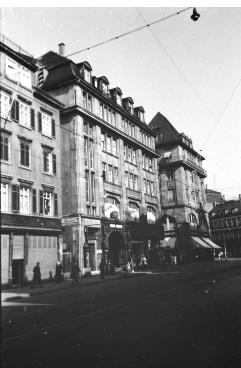 In der Tübinger Straße, wo heute das Kino Delphi ist, war 1942 das Kino Union untergebracht.