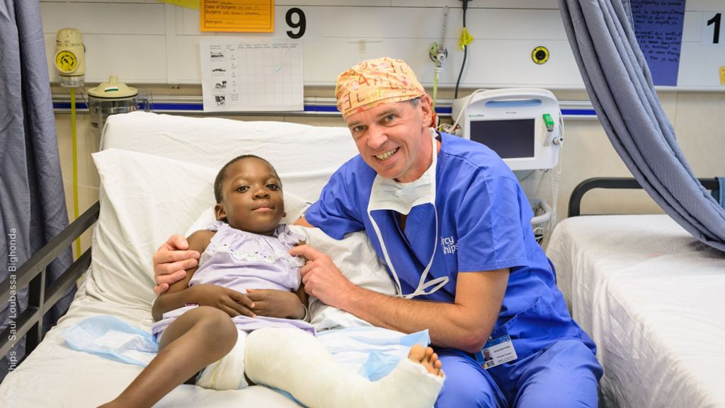 Stuttgarter Orthopäde in Afrika: Als Chirurg auf dem Lazarettschiff