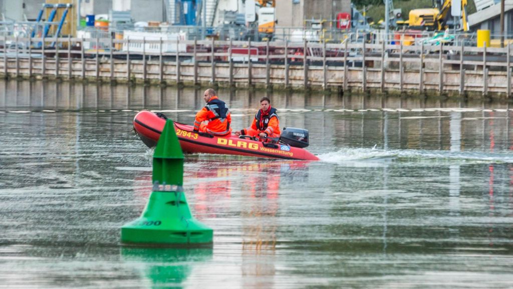 Remseck: Zwei Personen aus dem Neckar gerettet