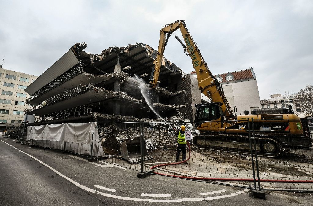 Die Rathausgarage in Stuttgart wird abgerissen.