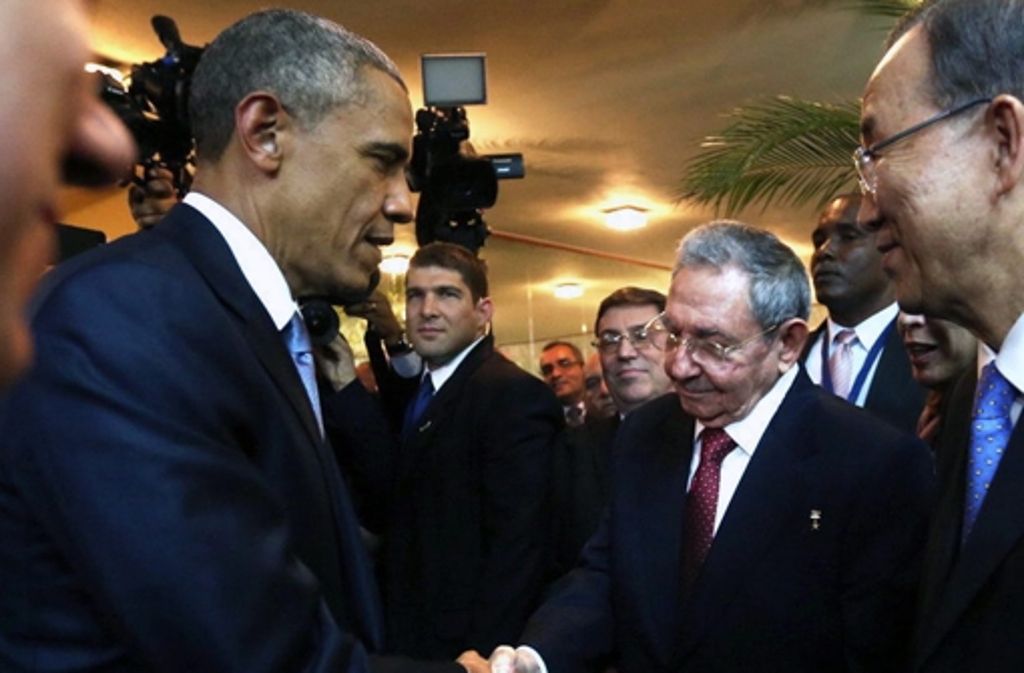 Historischer Moment: Brack Obama und Raúl Castro treffen sich.