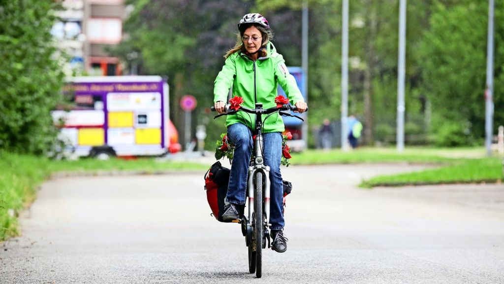 Glückliche E-Radlerin aus Plattenhardt: Ein Pedelec verändert die Mobilität