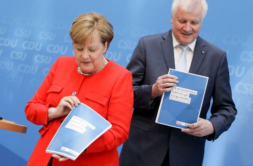 Angela Merkel hat mit dem CSU-Vorsitzenden Horst Seehofer  ihr Wahlprogramm vorgestellt. Foto: dpa