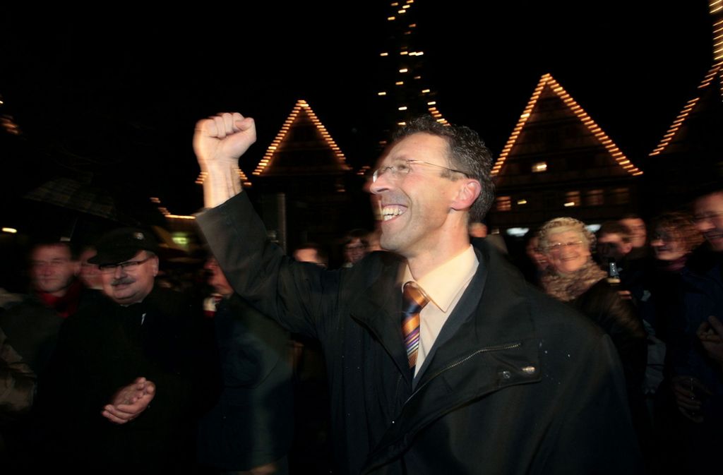 2. Dezember 2007: Im zweiten Wahlgang erhält Sprißler knapp 65 Prozent der Stimmen und darf sich über den Einzug ins Rathaus freuen.