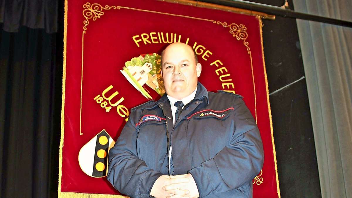  Die Freiwillige Feuerwehr Wernau hat einen neuen Kommandanten: Per Losverfahren wurde Steffen Sitte zum Nachfolger von Kommandant Rainer Märsch gewählt. 