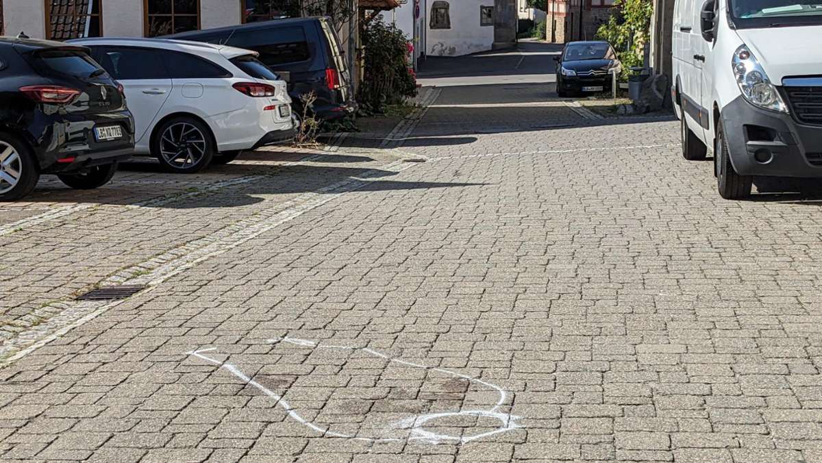 Frau auf offener Straße gestorben: 44-Jährige aus Hessigheim wohl von Freund überfahren
