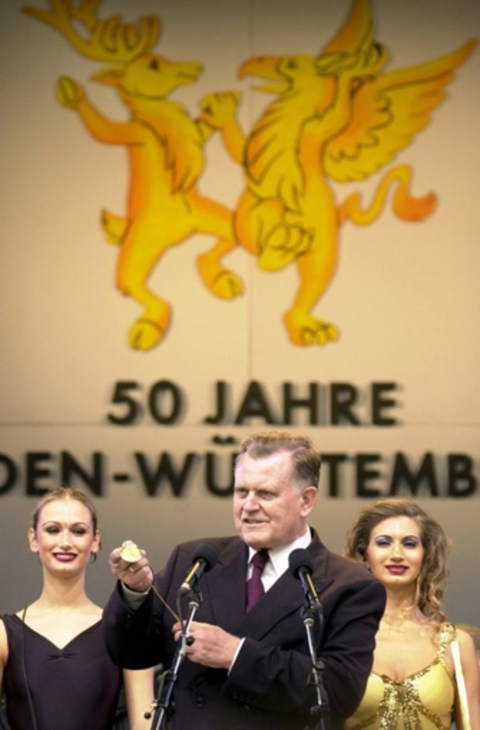Auch die Feierlichkeiten zu „50 Jahre Baden-Württemberg“ begleitet Teufel als Ministerpräsident.