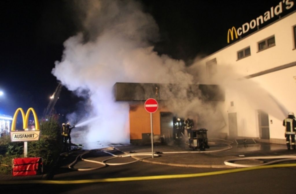 Ein Feuer hat den Innenbereich des McDonald’s in Tauberbischofsheim komplett zerstört. Das Gebäude muss wohl abgerissen werden.