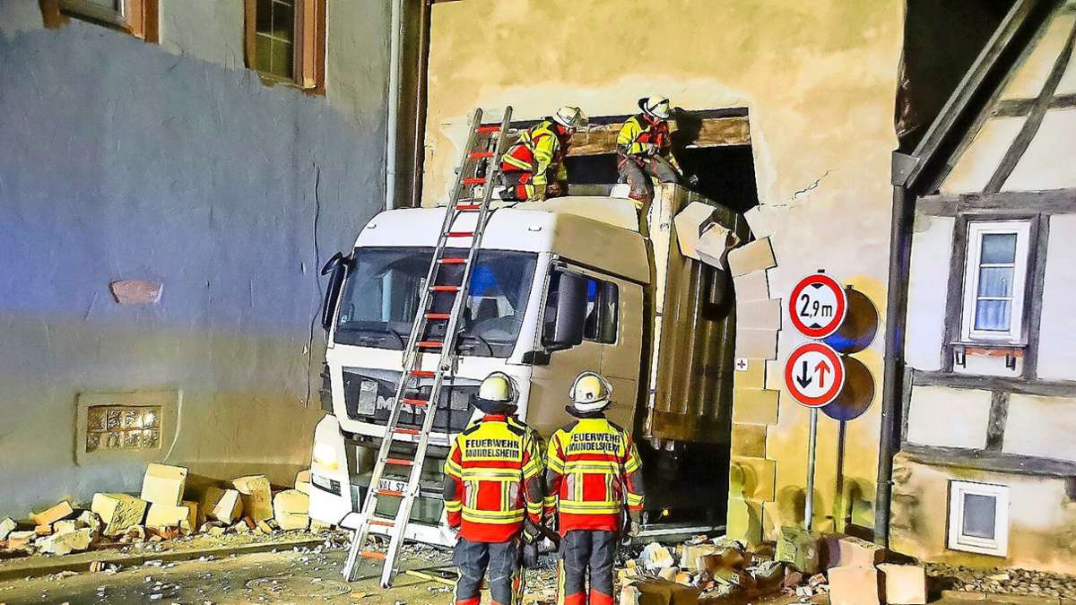Lastwagen-Falle in Mundelsheim: Kehrt bald  Ruhe am Großbottwarer Tor ein?