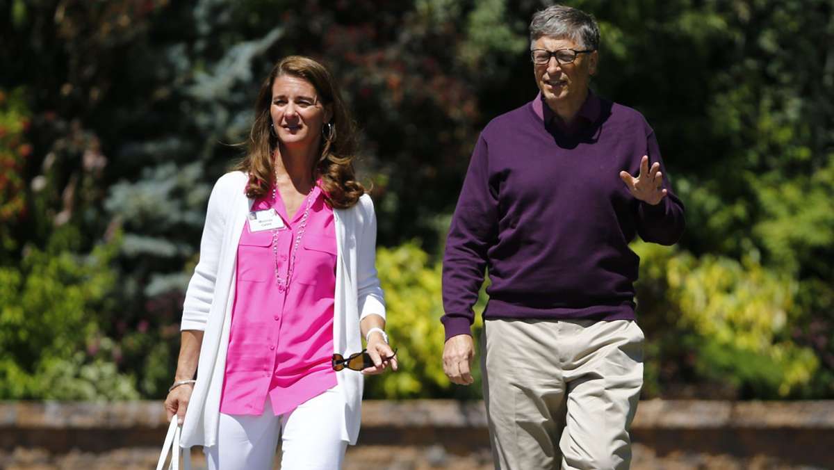  Die Ehe von Bill und Melinda Gates ist nicht mehr zu retten. Über die Gründe für die Trennung kann man nur spekulieren, doch einer davon könnte der seltsame Klamottengeschmack des Microsoft-Begründers und Milliardärs sein. Ein Stilcheck. 