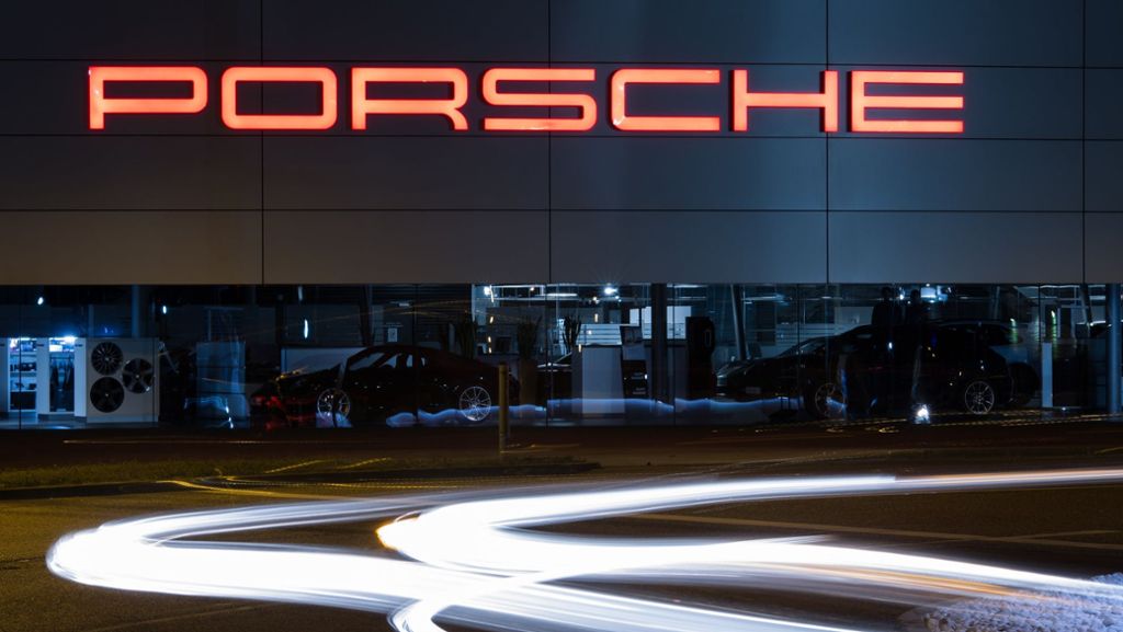  Sportwagenhersteller Porsche kann auch für das Jahr 2017 eine Absatzsteigerung und damit einhergehend ein Plus bei Umsatz und Ergebnis verzeichnen. Das geht aus dem Bericht der Konzernmutter Volkswagen hervor. 
