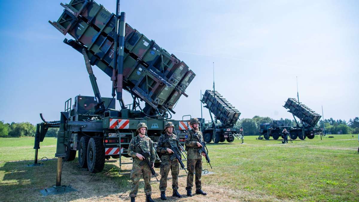 Krieg in der Ukraine: Bundeswehr stationiert Flugabwehrraketen in der Slowakei