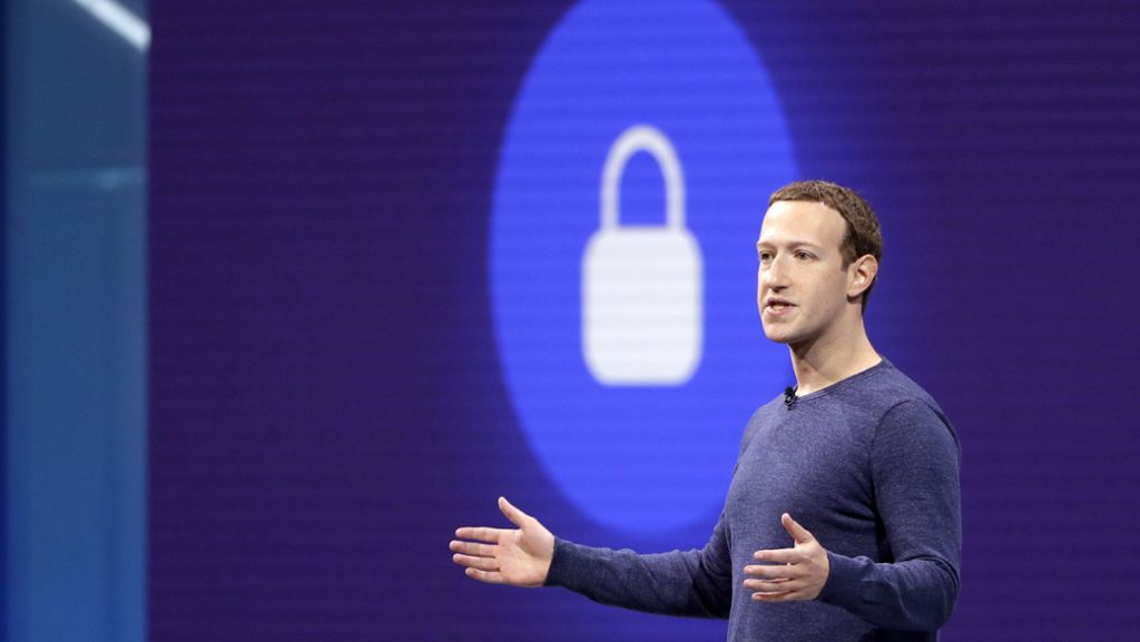  Es klingt wie ein Aprilscherz, ist aber keiner: Der Facebook-Chef fordert Regeln fürs Internet. Anstatt auf eine internationale Einigung der Politik zu werden sollte Zuckerberg selber Vorbild werden, kommentiert Christian Gottschalk. 