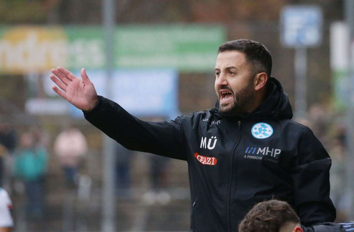 Kickers-Coach Mustafa Ünal verlor mit seinem Team 2022 nur drei Oberligaspiele.