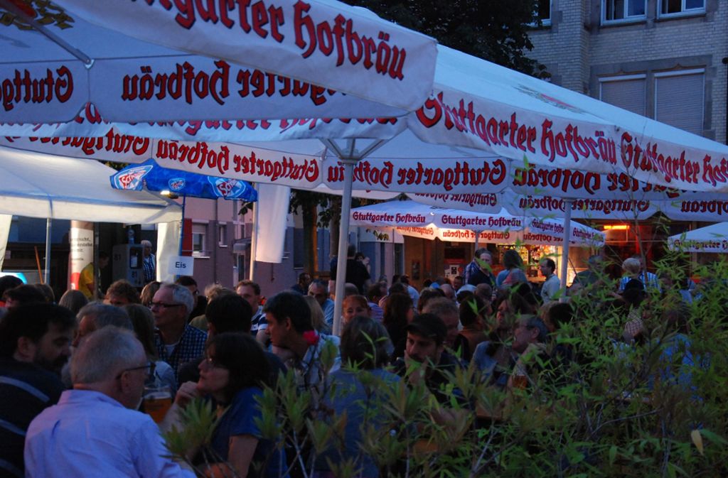 Die Heslacher Hocketse darf unter den Stuttgarter Straßenfesten nicht fehlen. Dieses Jahr findet es vom 21. bis 22. Juli 2018 statt. Weitere Informationen finden Sie hier.