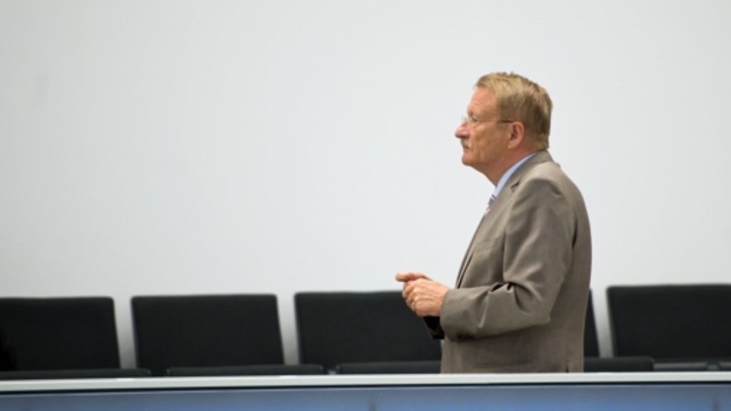  Ein neuer Untersuchungsausschuss des Landtags soll nach der Wahl im März weiter die Mordserie der NSU aufarbeiten. Das sagte der Chef des Gremiums Wolfgang Drexler am Freitag in Stuttgart. 