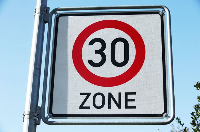 Straßenverkehrsrecht: Hermann pocht auf mehr Tempo-30-Zonen in Innenstädten