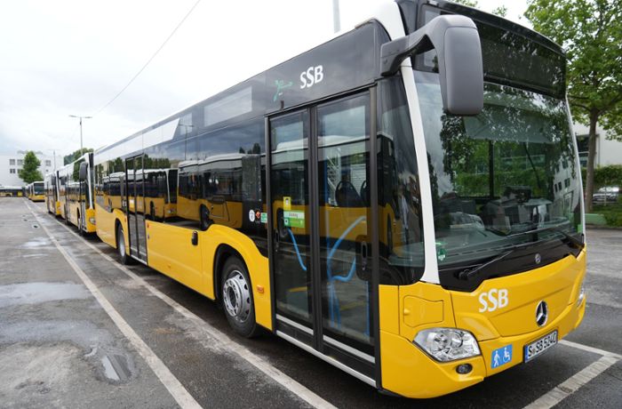 Erste neue Busse nach dem SSB-Depotbrand