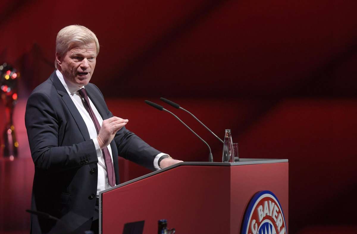 Auch der FC Bayern München unter dem neuen AG-Vorstandsvorsitzenden Oliver Kahn machte 2020/2021 ein leichtes Plus: 1,9 Millionen Euro Gewinn nach Steuern (in der Vorsaison 2019/2020 waren es noch 9,8 Millionen). Der Umsatz ging jedoch von 698,4 auf 643,9 Millionen Euro zurück. Nach Konzernangaben haben die Bayern wegen der Corona-Pandemie insgesamt bis zu 150 Millionen Euro weniger eingenommen als geplant.