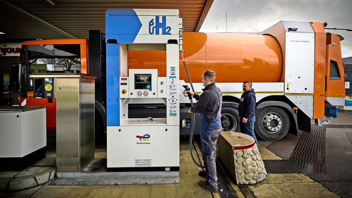 Abfallentsorger   Schäf in Murrhardt: Das erste Wasserstoffmüllauto für den ländlichen Raum