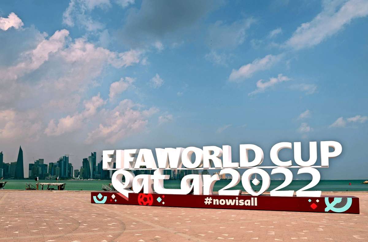 Die WM in Katar: Viel Symbolik – und reichlich Skandalöses. Foto: imago/Laci Perenyi