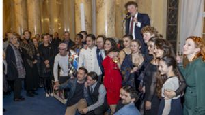 Eric Gauthiers Premiere  in der Stuttgarter Oper: „La Fest“ feiert das Leben  – nur der DJ darf im Foyer  nicht auflegen