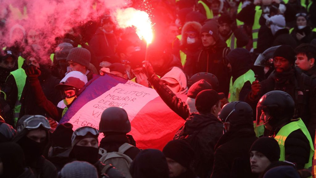 Gelbwesten in Frankreich: Spannungen bei Protesten – 43 Festnahmen in Paris