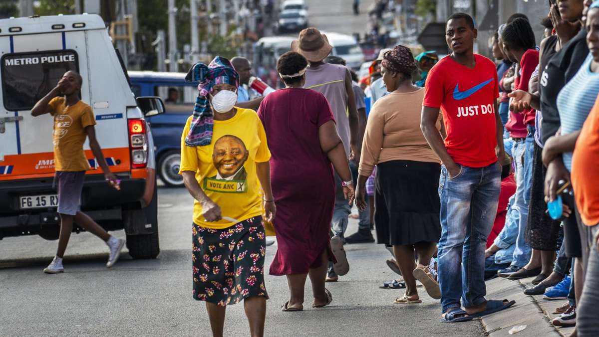 Corona in Südafrika: Erst Musterstaat, dann ein Desaster