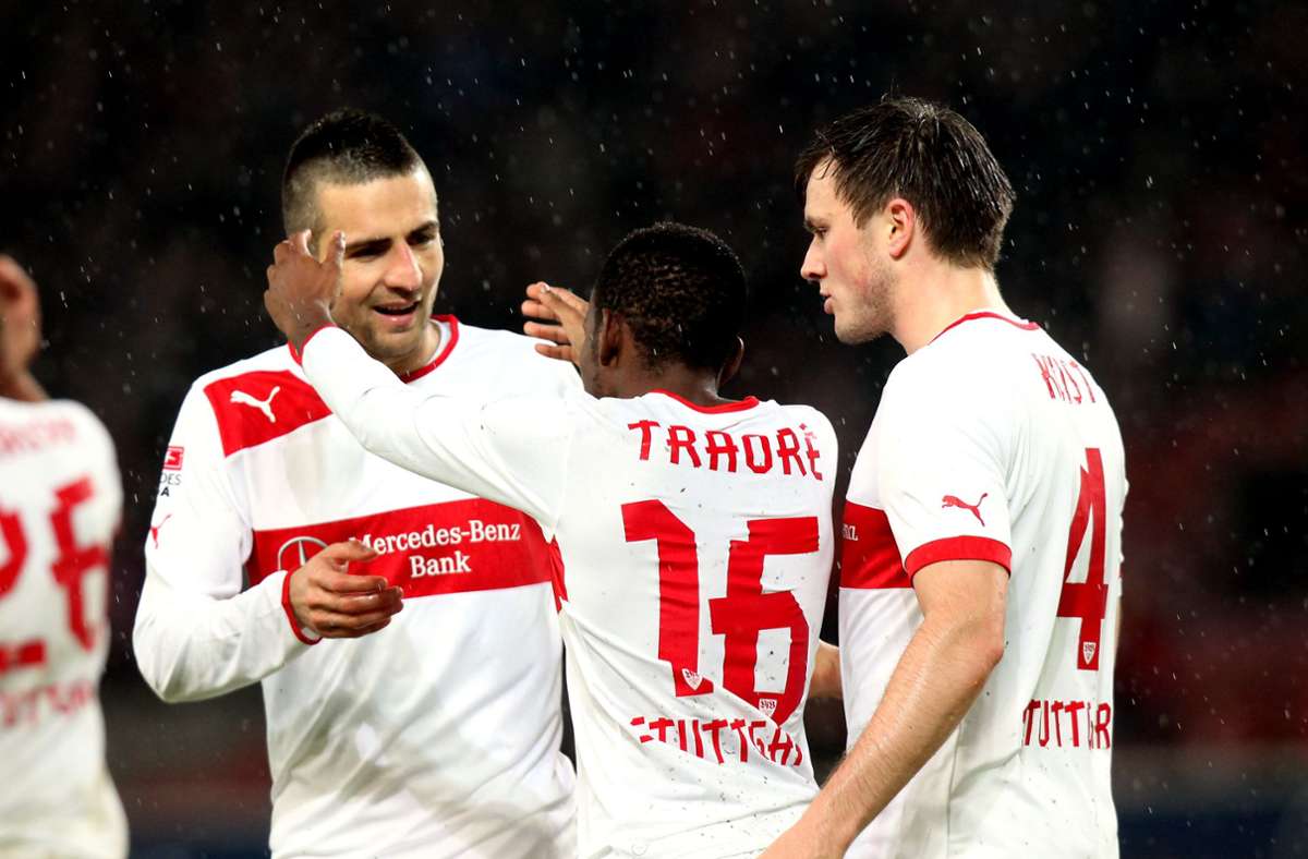 VfB-FCA 2:1 (28. November 2012): Auch in der zweiten Begegnung vor heimischem Publikum konnte der VfB noch jubeln. Beim 2:1 im Jahr 2021 trafen Vedad Ibisevic und Ibrahima Traore für die Roten.