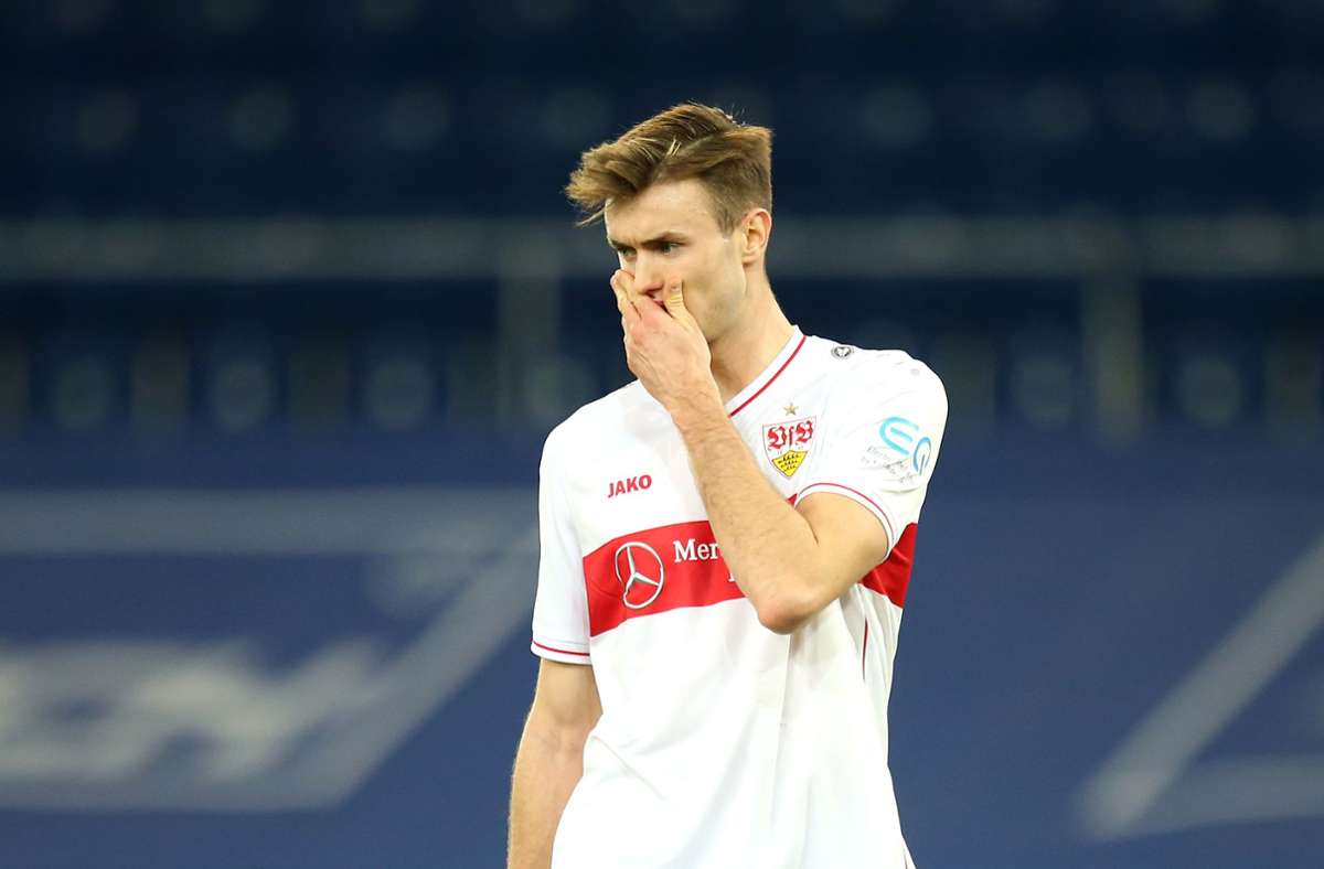 Sasa Kalajdzic (Note 3,5): Der Mittelstürmer wurde in der 68. Minute für Daniel Didavi eingewechselt. Danach versuchte es der VfB noch mehr mit hohen Flanken. Eine köpfte Sasa Kalajdzic knapp vorbei (81.).