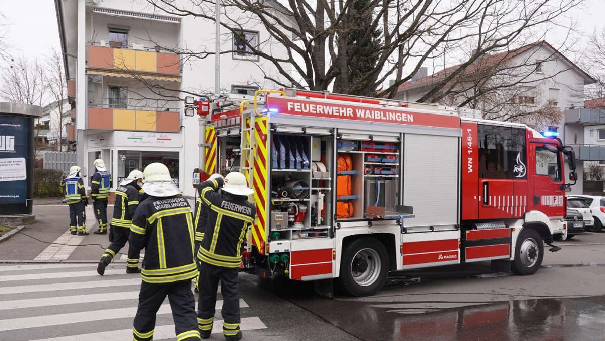 In einer Pizzeria in Waiblingen ist am Samstagvormittag ein Brand ausgebrochen. Glücklicherweise wurde niemand verletzt, es entstand allerdings hoher Sachschaden. 