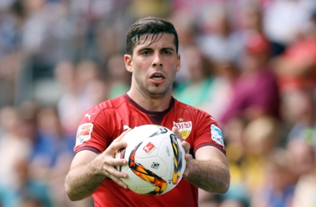 Emiliano Insua in seinem ersten Spiel für den VfB Stuttgart beim Testspiel-Erfolg gegen den VfR Aalen.
