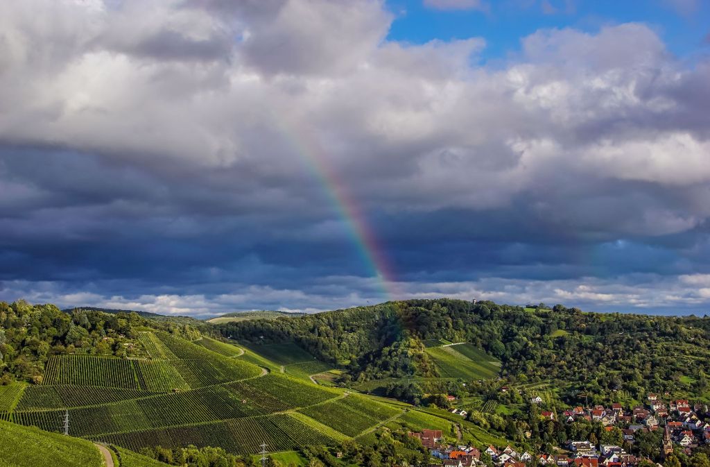 Ein Regenbogen hat sich am Donnerstag über Stuttgart gespannt.