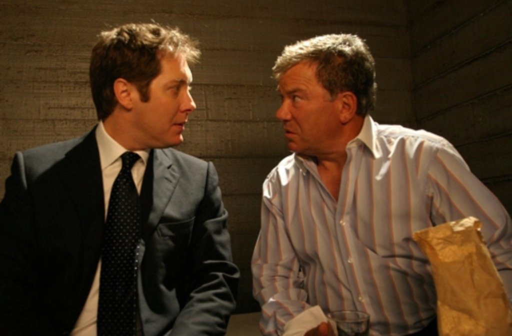 Die Serie lief von 2004 bis 2008, mit ihm vor der Kamera stand James Spader (l.).