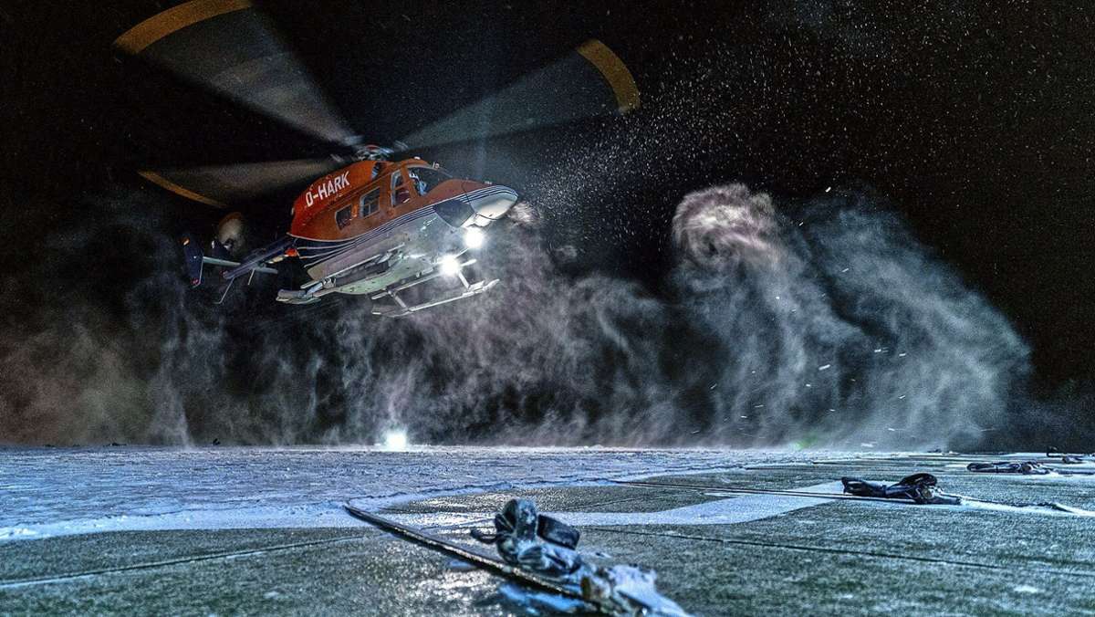  Der gebürtige Gerlinger Oliver Freiland leitet den Helikopterdienstleister Heli Service International mit Sitz in Emden. Seine Hubschrauber sind auch bei den Expeditionen des Forschungsschiffes Polarstern im Einsatz. 