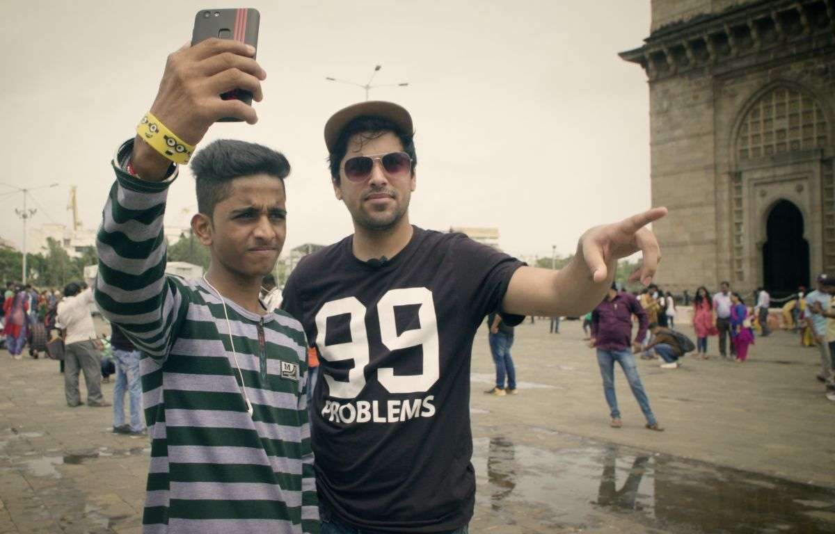 "Berlin To Bombay" wurde von zwei Filmaka-Studenten gedreht (rechts im Bild: Daniel Popat).