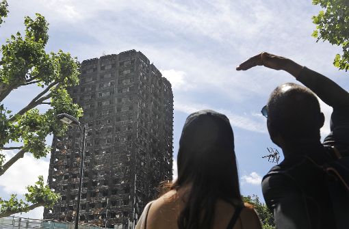 Nach der Brandkatastrophe im Grenfell Tower lässt die Regierung Hochhäuser untersuchen. (Archivfoto) Foto: AP